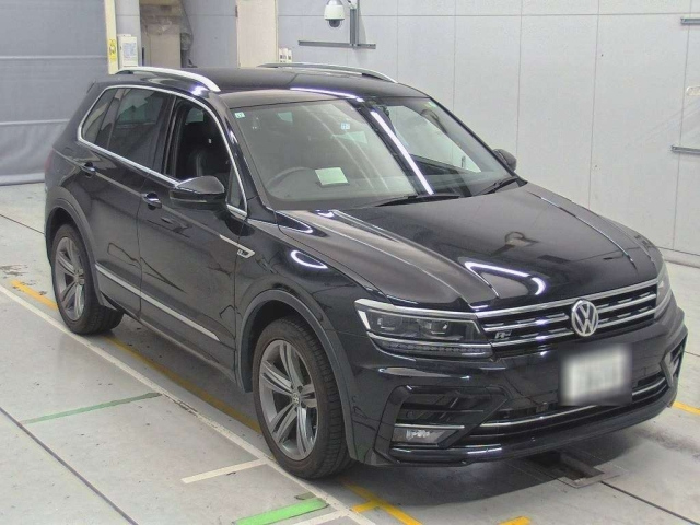 VOLKSWAGEN TIGUAN 2019