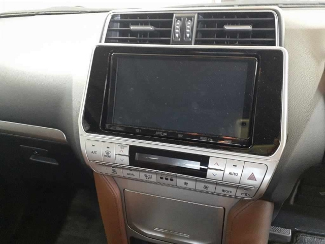 TOYOTA LAND CRUISER PRADO 2022