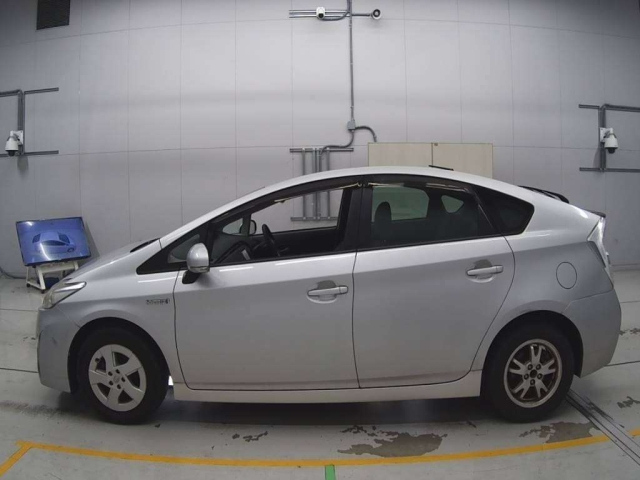 TOYOTA PRIUS 2010