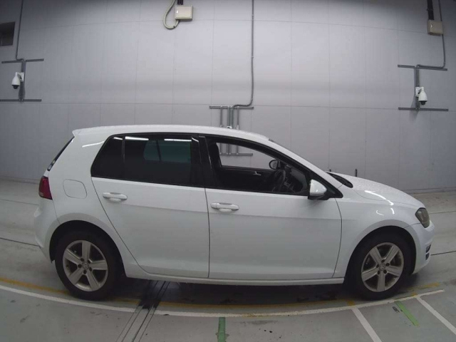 VOLKSWAGEN GOLF 2013