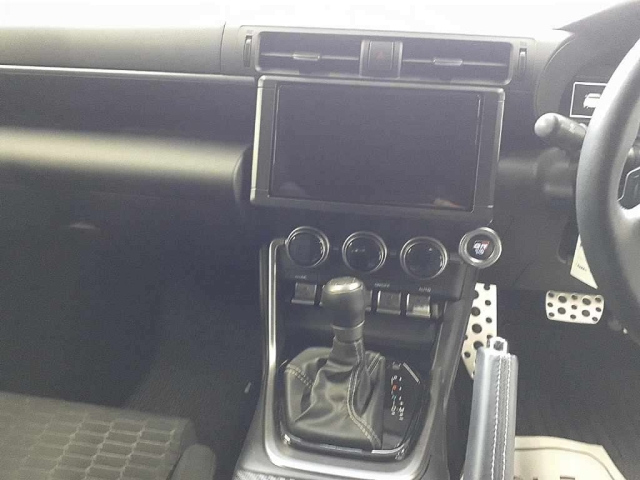 TOYOTA 86 2025