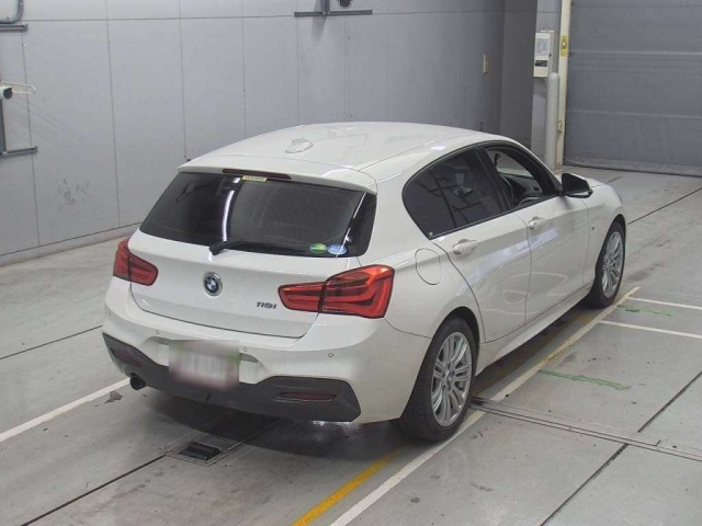 BMW 1 SERIES 2016