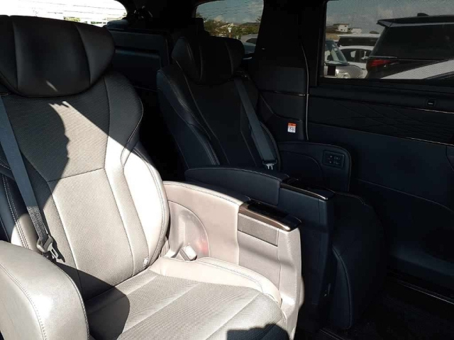 TOYOTA ALPHARD 2023