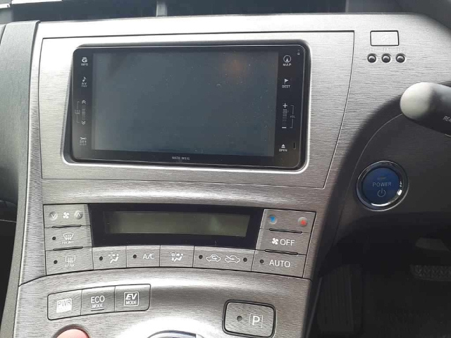 TOYOTA PRIUS 2012