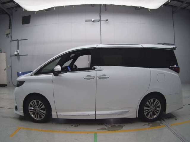 TOYOTA ALPHARD 2023