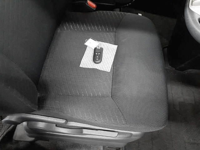 TOYOTA ROOMY 2017