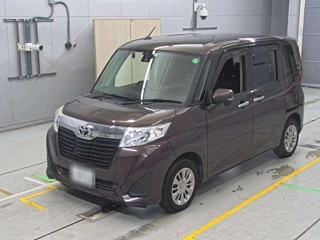 TOYOTA ROOMY 2017