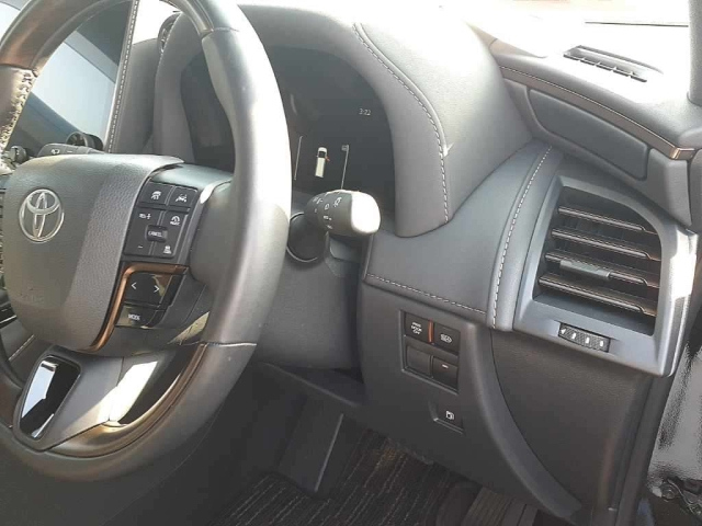 TOYOTA ALPHARD 2024