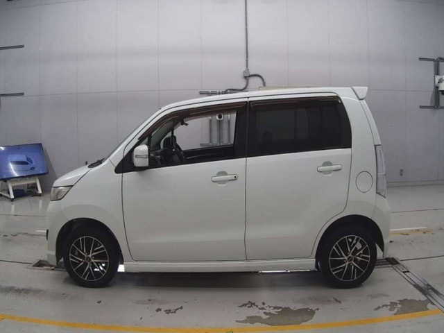 SUZUKI WAGON R 2011