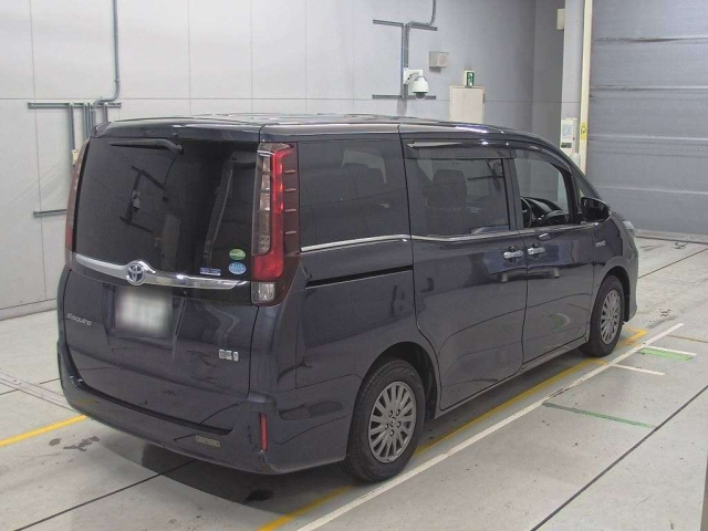 TOYOTA ESQUIRE 2016