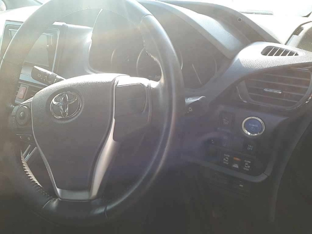 TOYOTA ESQUIRE 2016