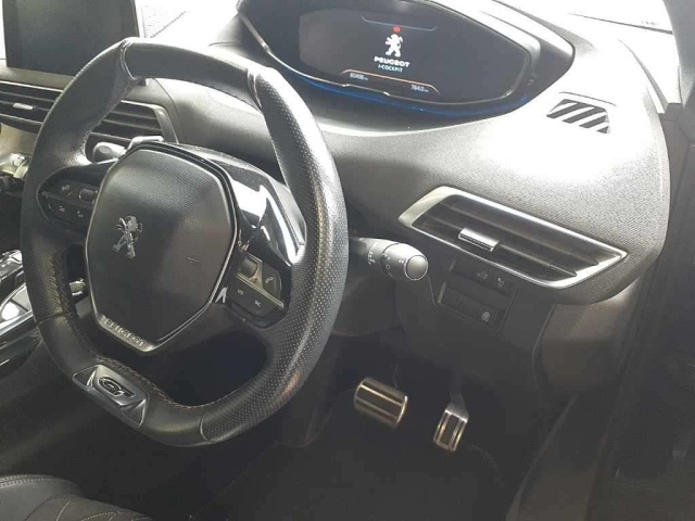PEUGEOT 3008 2018