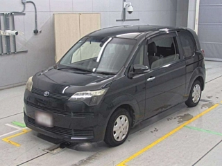 TOYOTA SPADE 2013