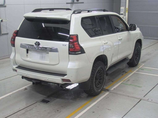 TOYOTA LAND CRUISER PRADO 2021