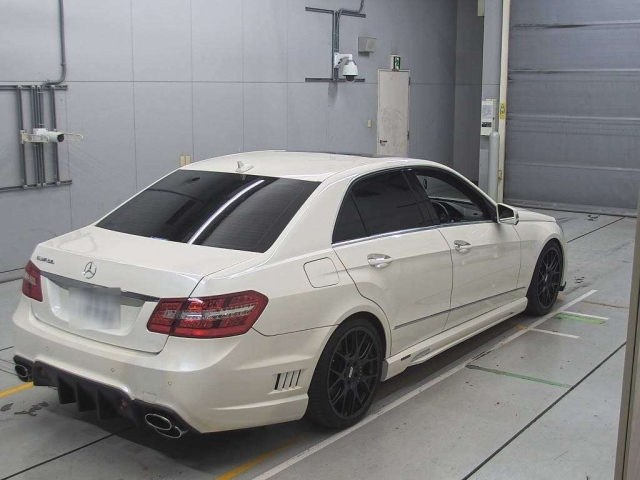 MERCEDES BENZ E CLASS 2011