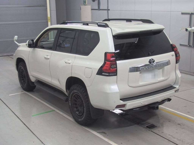 TOYOTA LAND CRUISER PRADO 2021