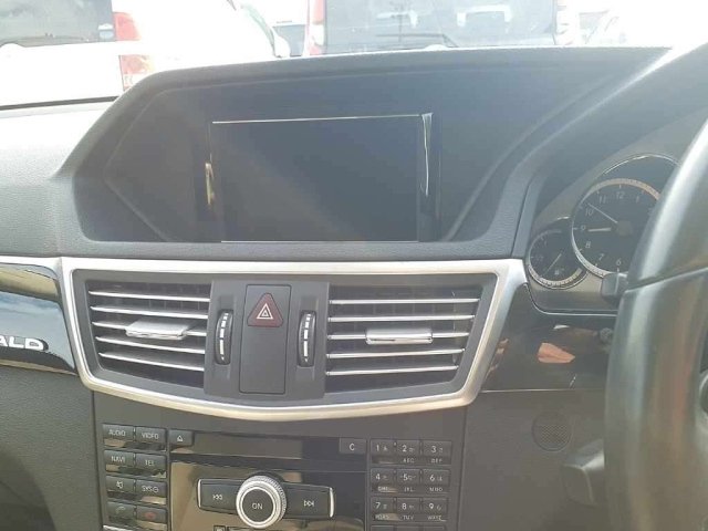 MERCEDES BENZ E CLASS 2011