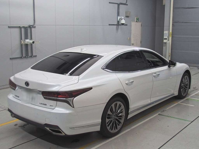 LEXUS LS 2020
