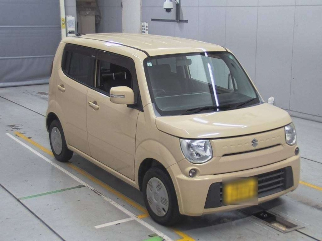 SUZUKI MRWAGON 2011