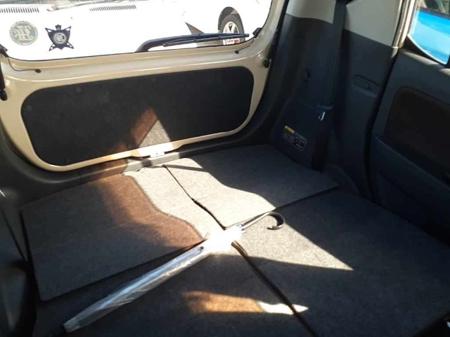 SUZUKI MRWAGON 2011