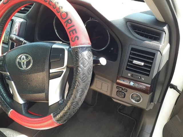 TOYOTA MARK X 2011