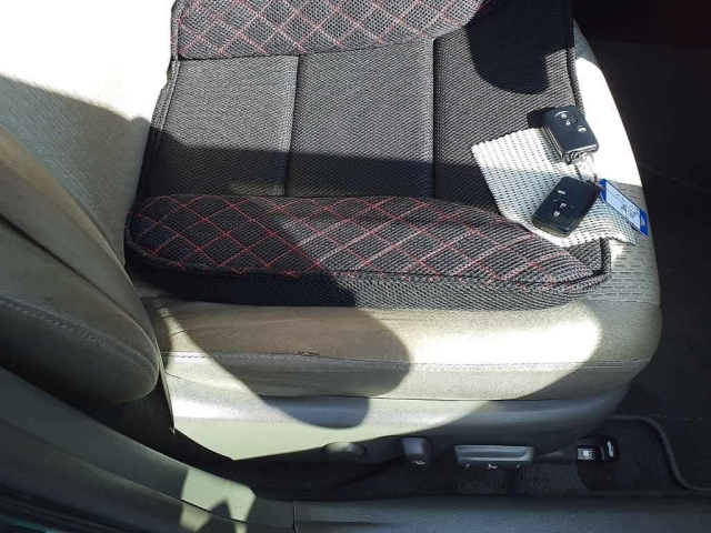TOYOTA MARK X 2011