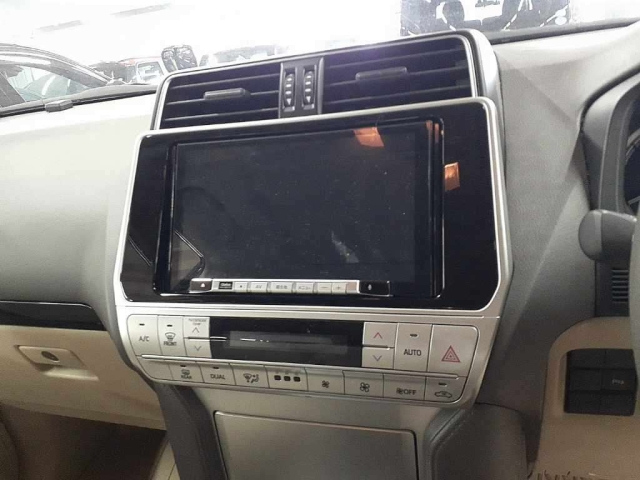 TOYOTA LAND CRUISER PRADO 2021