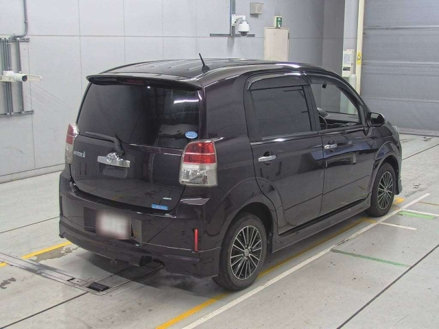 TOYOTA SPADE 2016
