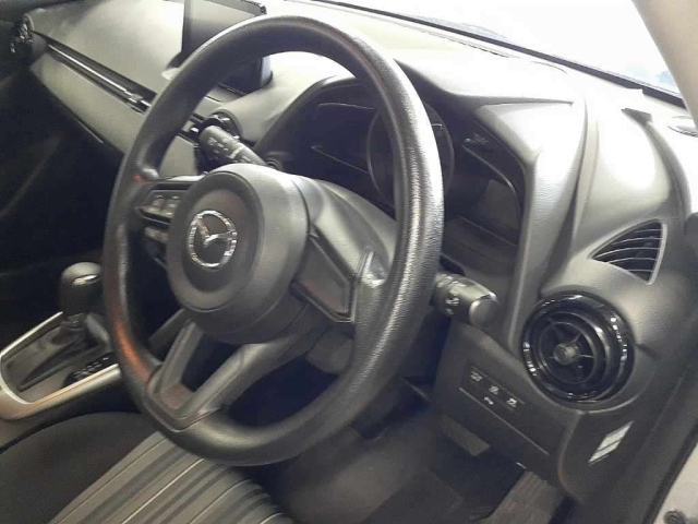 MAZDA MAZDA2 2020