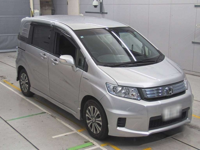 HONDA FREED 2012