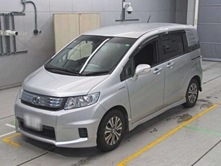 HONDA FREED 2012