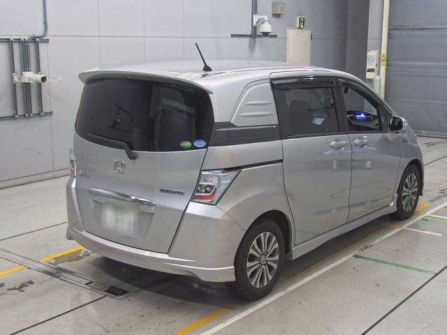 HONDA FREED 2012