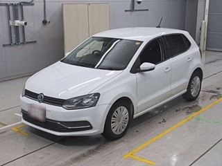 VOLKSWAGEN POLO 2015