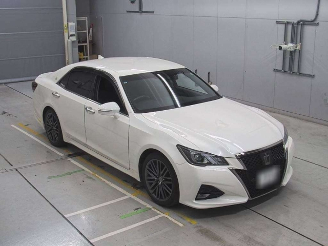TOYOTA CROWN 2017