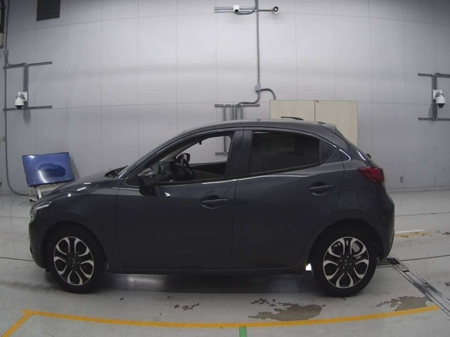 MAZDA DEMIO 2014