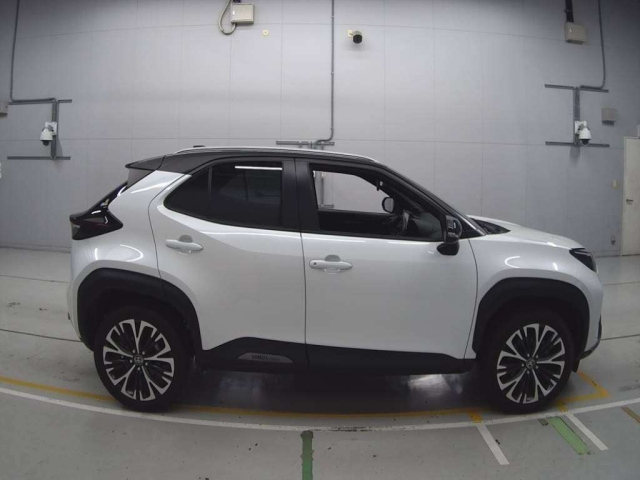 TOYOTA YARIS CROSS 2022