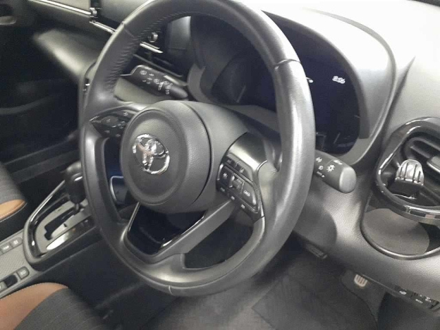 TOYOTA YARIS CROSS 2022