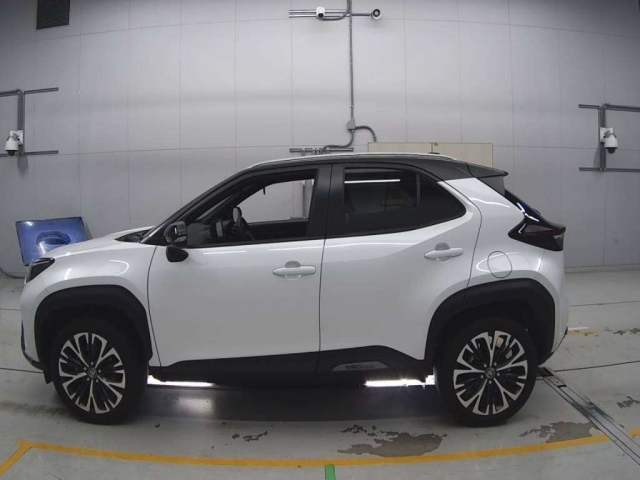 TOYOTA YARIS CROSS 2022