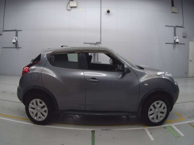 NISSAN JUKE 2010