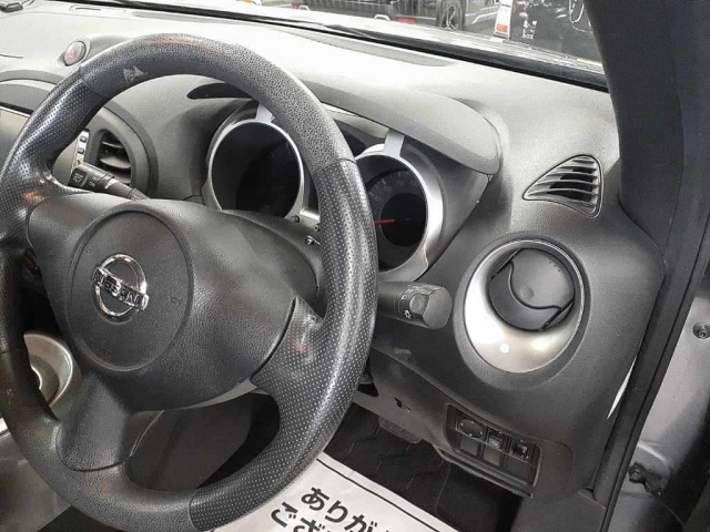 NISSAN JUKE 2010