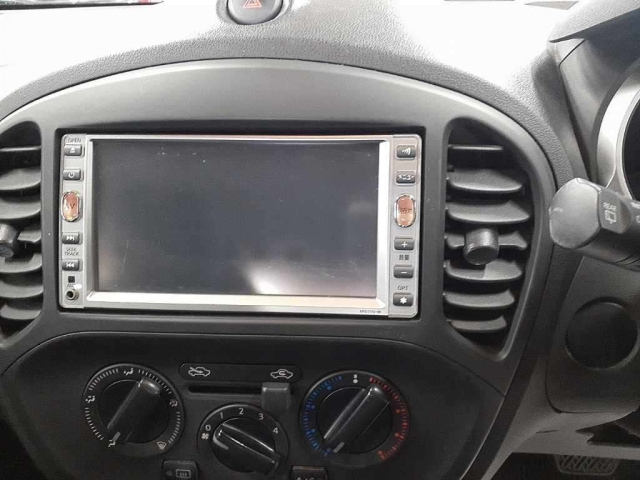 NISSAN JUKE 2010