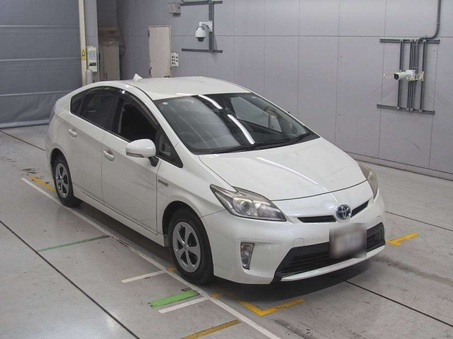 TOYOTA PRIUS 2012