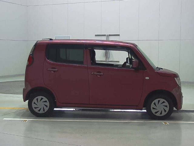 SUZUKI MRWAGON 2013