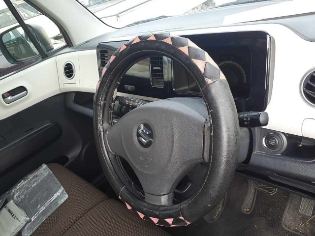 SUZUKI MRWAGON 2013
