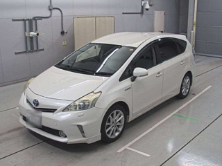 TOYOTA PRIUS ALPHA 2012