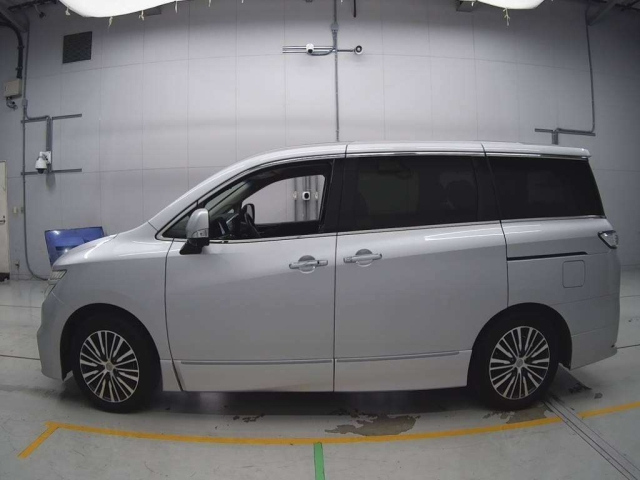 NISSAN ELGRAND 2018