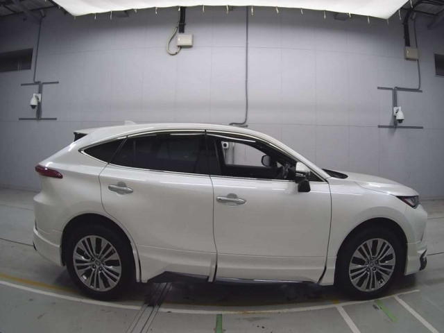 TOYOTA HARRIER 2021