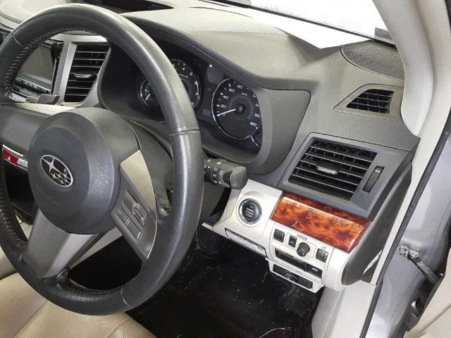 SUBARU LEGACY 2010