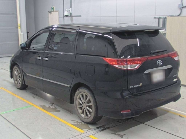 TOYOTA ESTIMA 2011