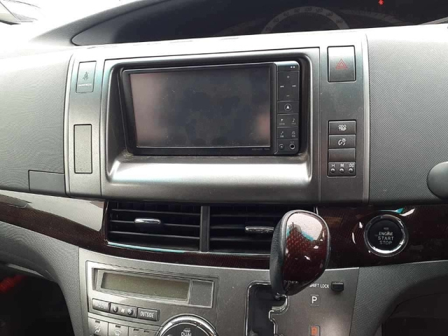 TOYOTA ESTIMA 2011
